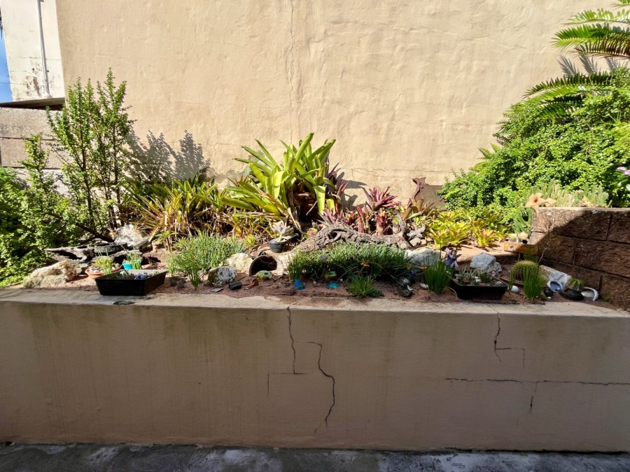 3 Bedroom Property for Sale in Mount Vernon KwaZulu-Natal