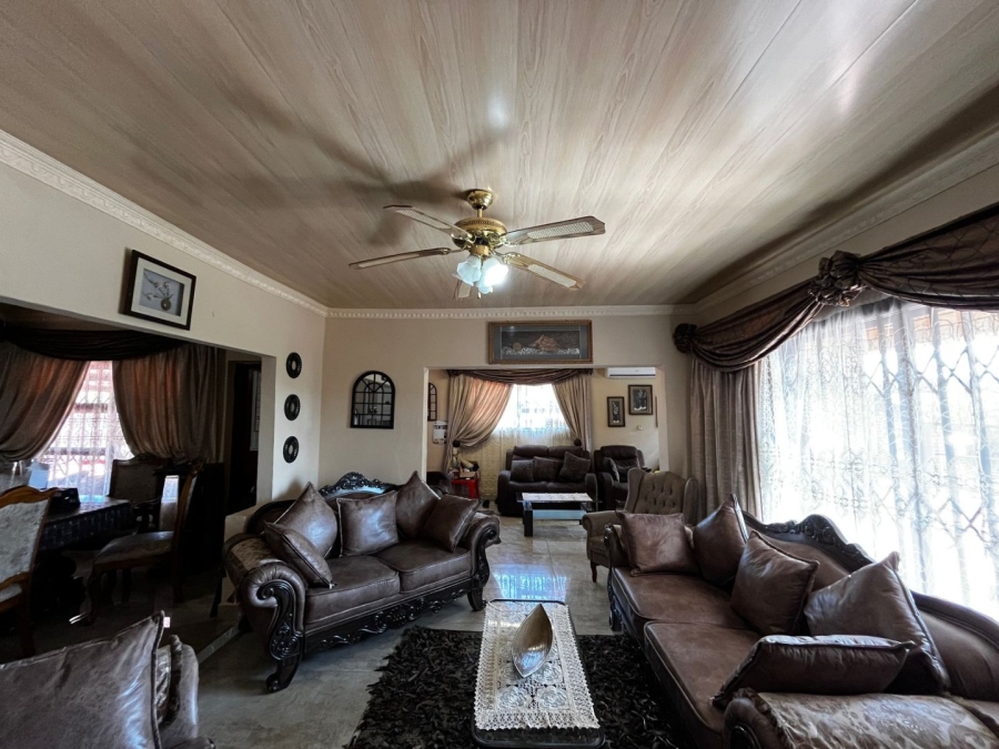 4 Bedroom Property for Sale in Lennoxton KwaZulu-Natal