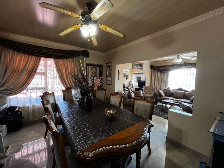 4 Bedroom Property for Sale in Lennoxton KwaZulu-Natal