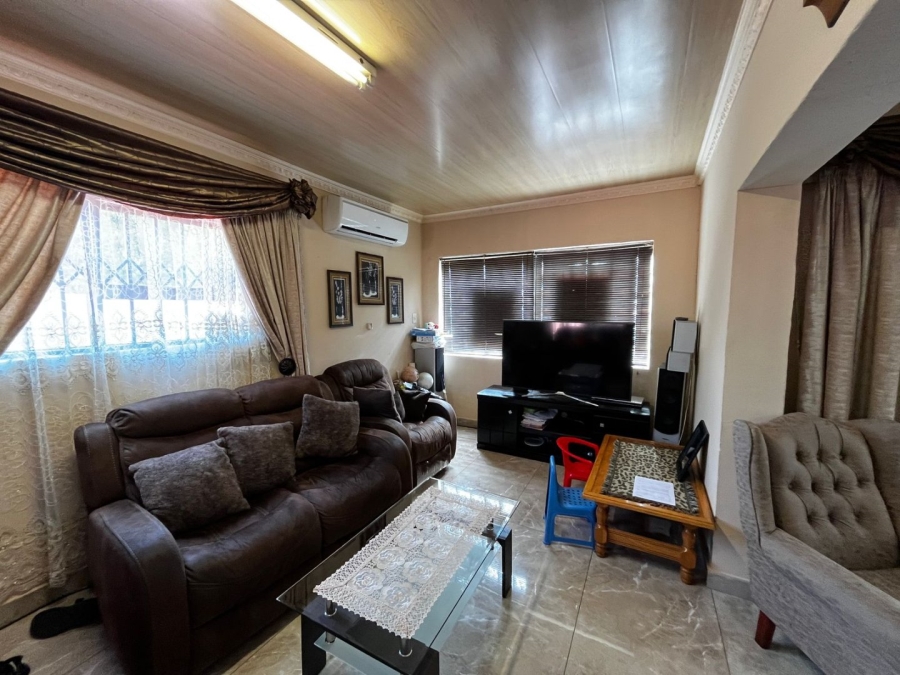 4 Bedroom Property for Sale in Lennoxton KwaZulu-Natal