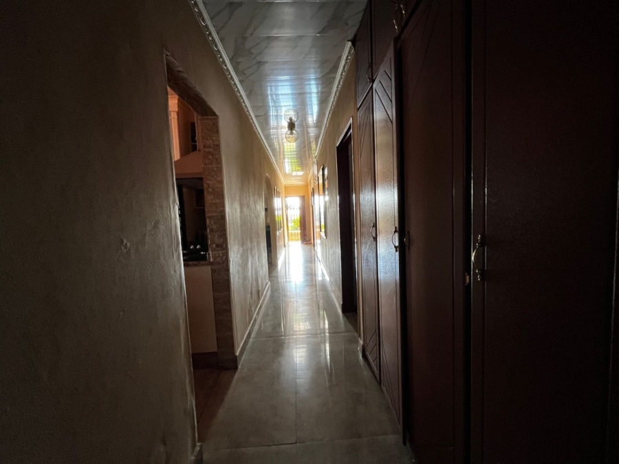 4 Bedroom Property for Sale in Lennoxton KwaZulu-Natal