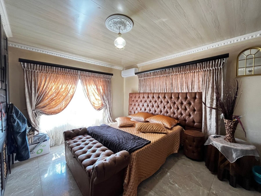 4 Bedroom Property for Sale in Lennoxton KwaZulu-Natal