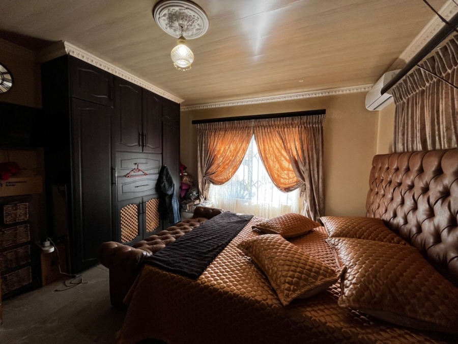 4 Bedroom Property for Sale in Lennoxton KwaZulu-Natal