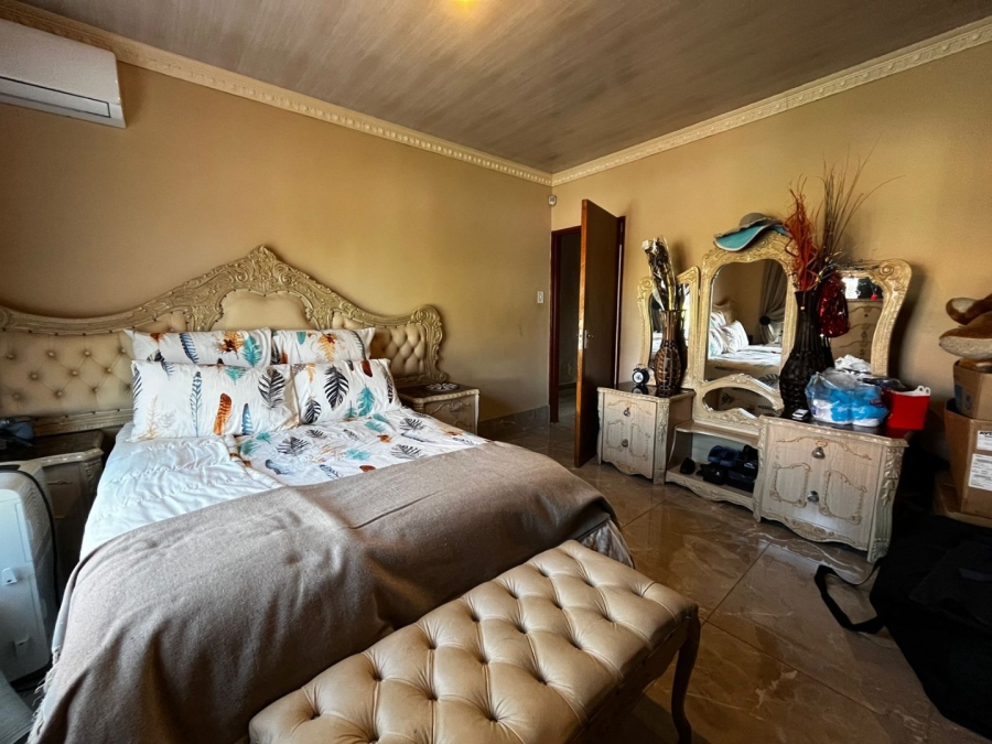 4 Bedroom Property for Sale in Lennoxton KwaZulu-Natal