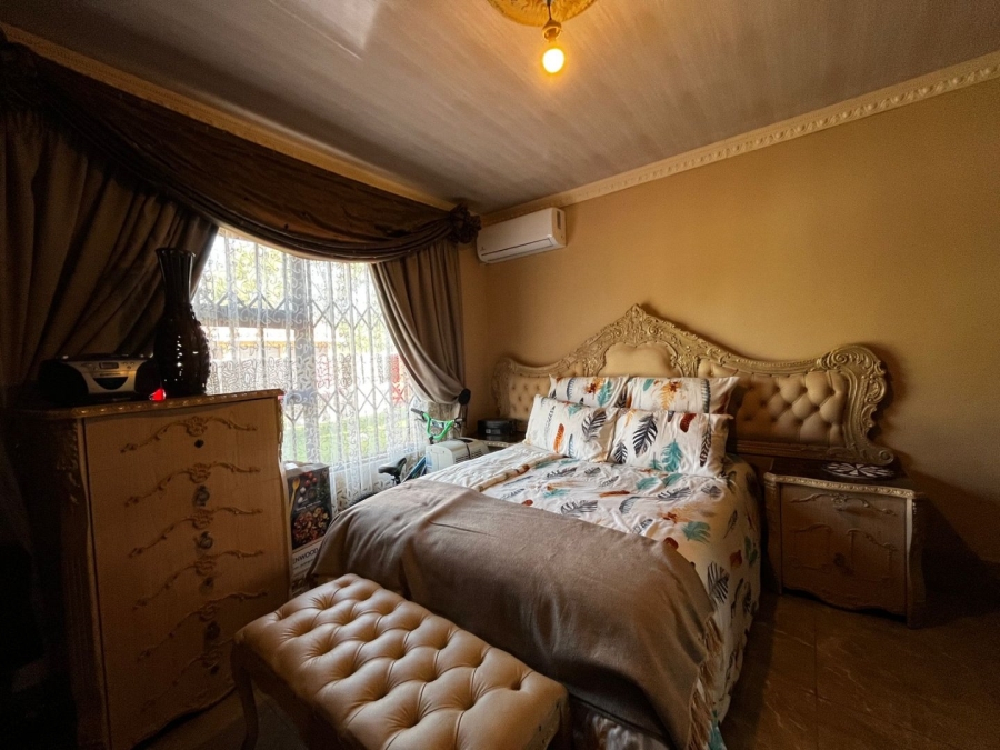 4 Bedroom Property for Sale in Lennoxton KwaZulu-Natal