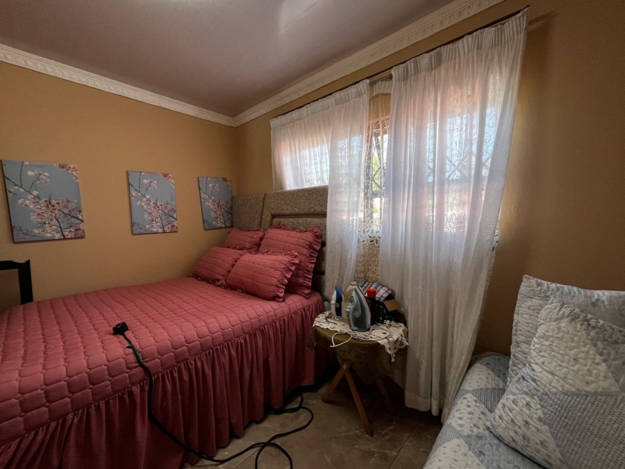 4 Bedroom Property for Sale in Lennoxton KwaZulu-Natal