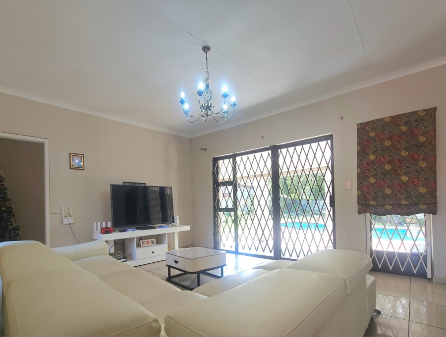 3 Bedroom Property for Sale in Pioneer Park KwaZulu-Natal