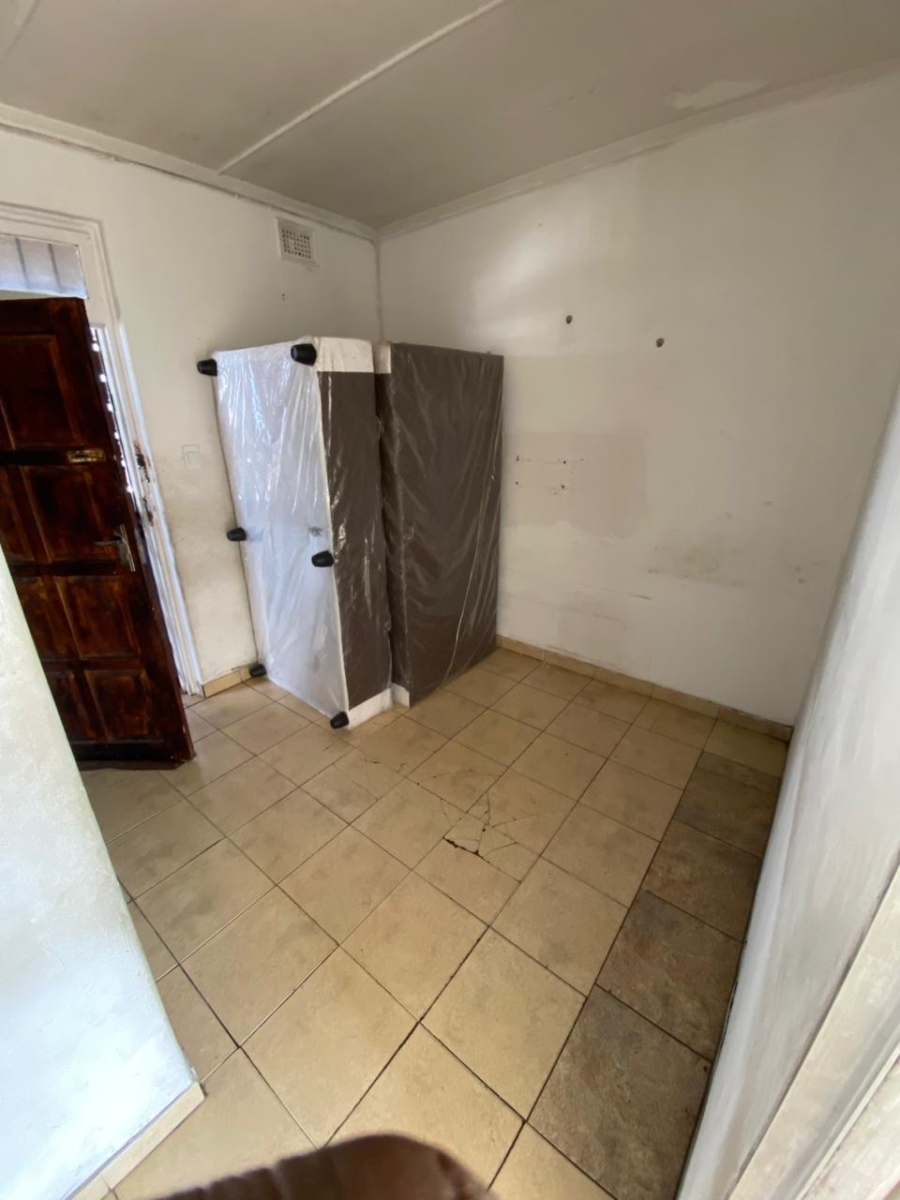 To Let 2 Bedroom Property for Rent in Glenwood KwaZulu-Natal