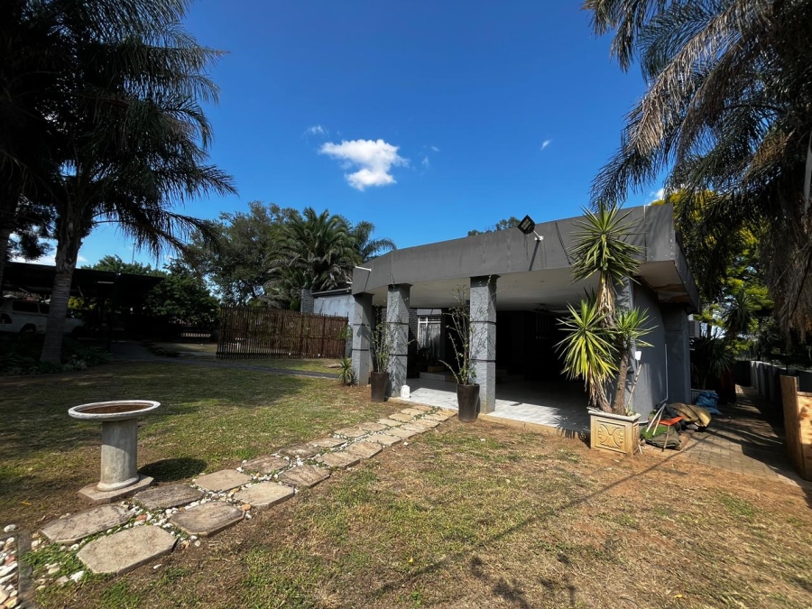 4 Bedroom Property for Sale in Aviary Hill KwaZulu-Natal