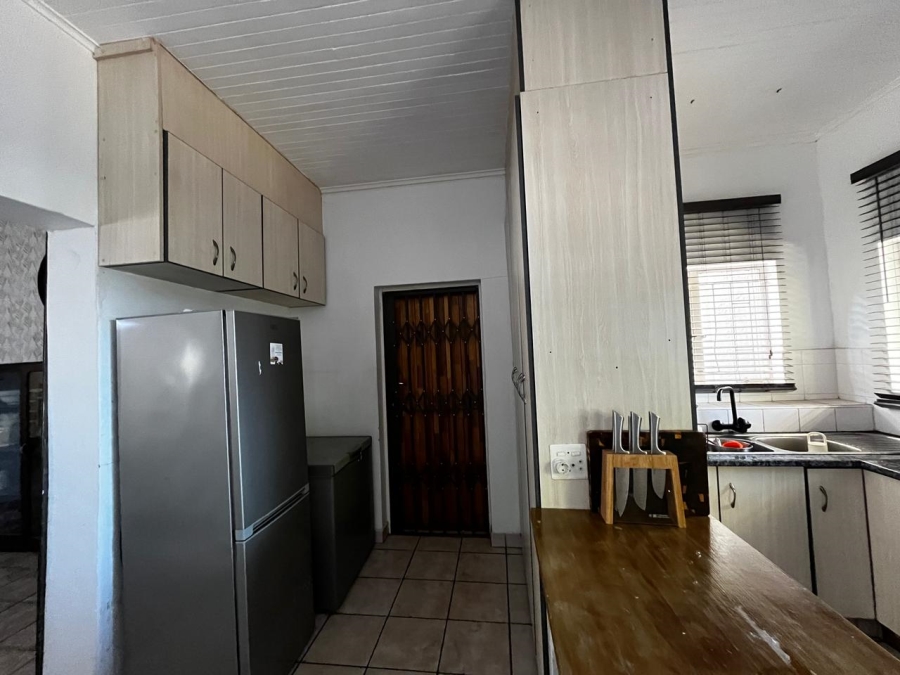 4 Bedroom Property for Sale in Aviary Hill KwaZulu-Natal