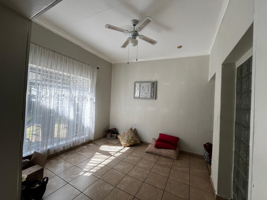 4 Bedroom Property for Sale in Aviary Hill KwaZulu-Natal