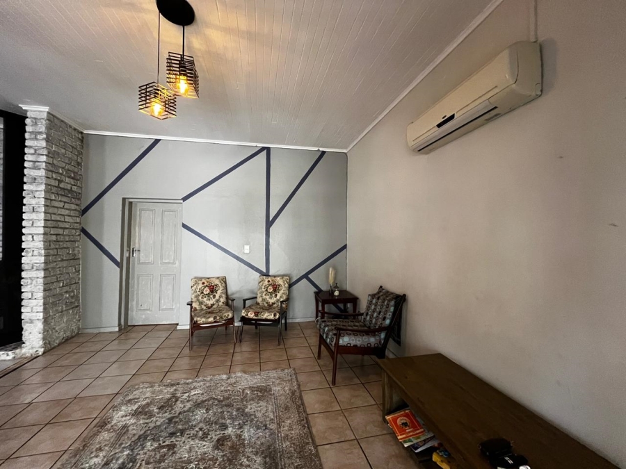 4 Bedroom Property for Sale in Aviary Hill KwaZulu-Natal