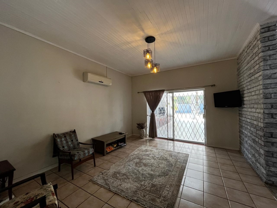 4 Bedroom Property for Sale in Aviary Hill KwaZulu-Natal