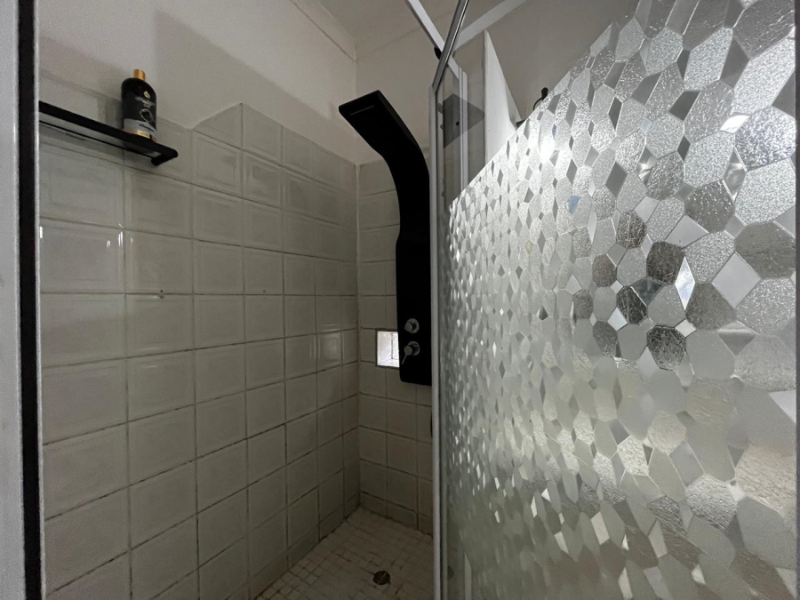 4 Bedroom Property for Sale in Aviary Hill KwaZulu-Natal