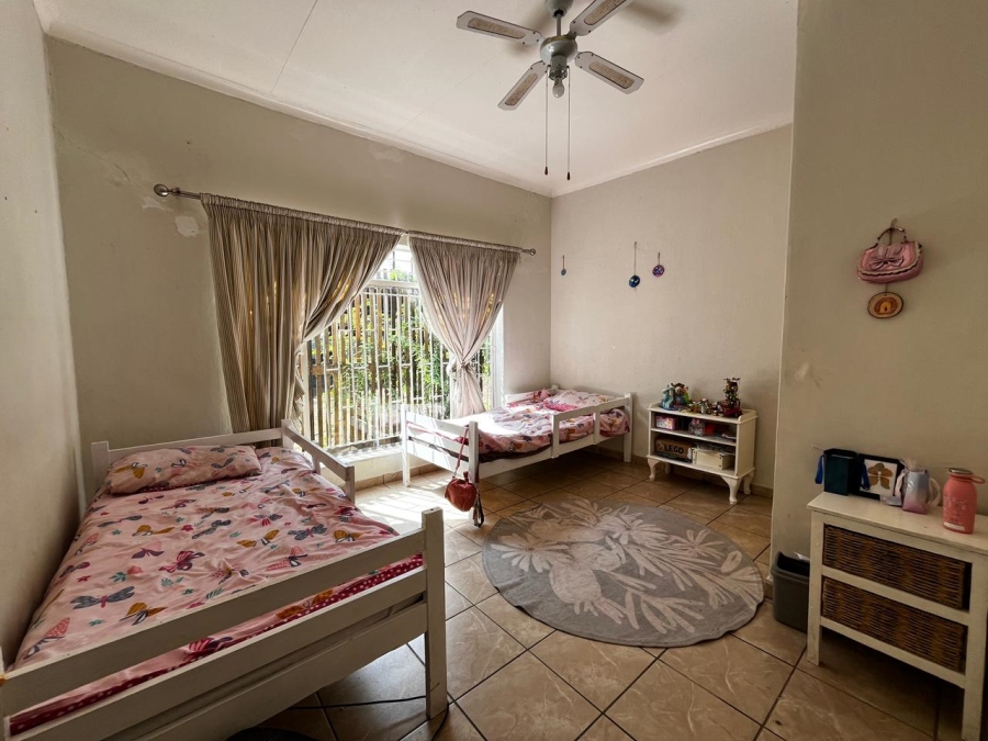 4 Bedroom Property for Sale in Aviary Hill KwaZulu-Natal