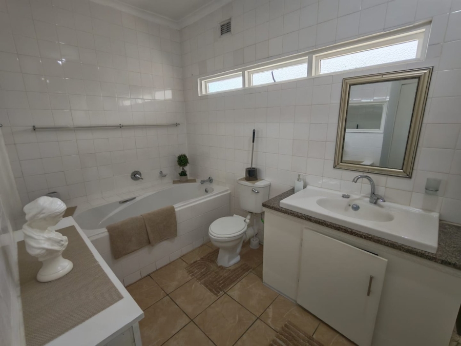 To Let 1 Bedroom Property for Rent in Sea Park KwaZulu-Natal