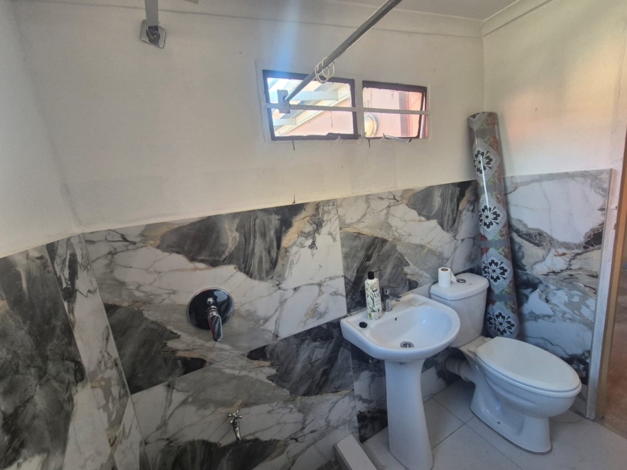 To Let 2 Bedroom Property for Rent in Merewent KwaZulu-Natal