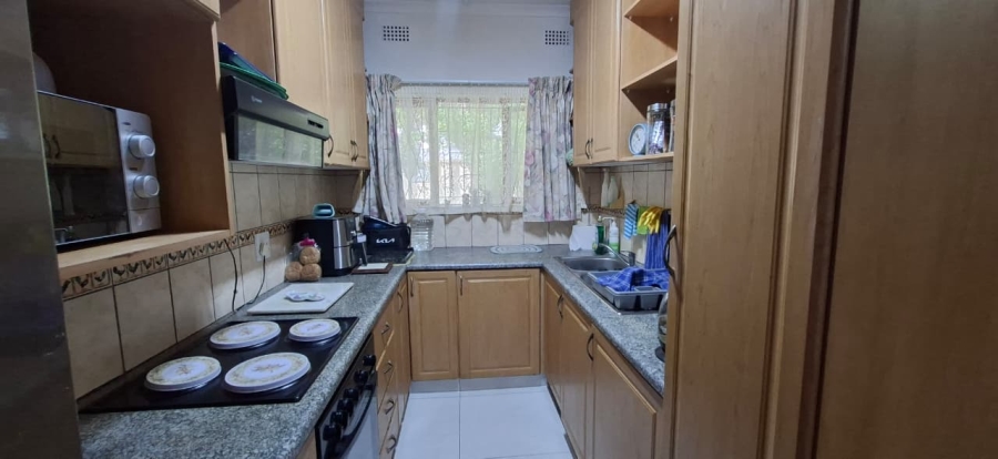 2 Bedroom Property for Sale in Umtentweni KwaZulu-Natal