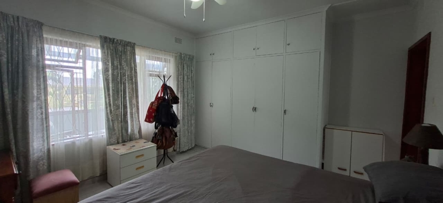2 Bedroom Property for Sale in Umtentweni KwaZulu-Natal