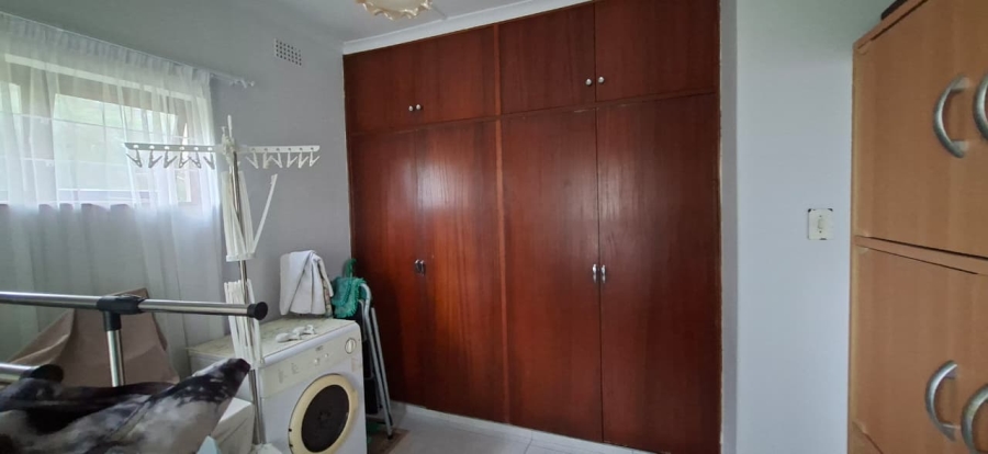 2 Bedroom Property for Sale in Umtentweni KwaZulu-Natal