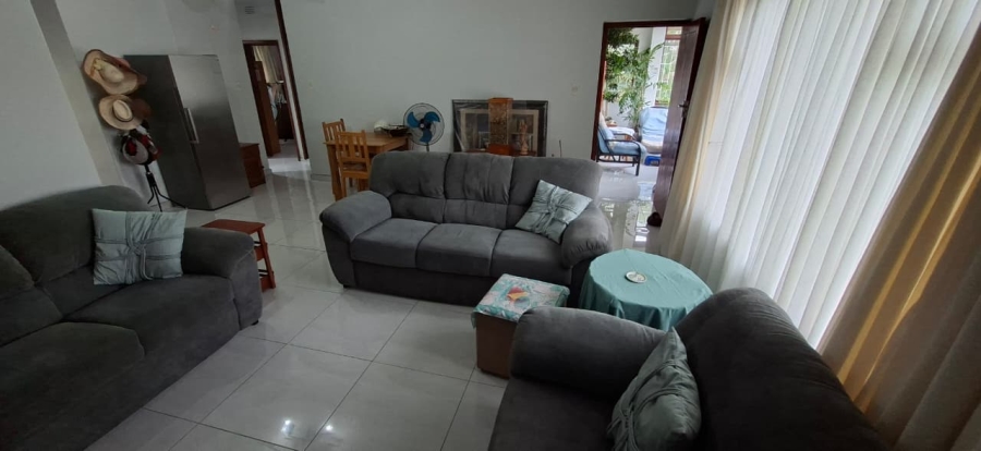 2 Bedroom Property for Sale in Umtentweni KwaZulu-Natal