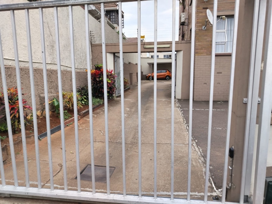 2 Bedroom Property for Sale in Westridge KwaZulu-Natal