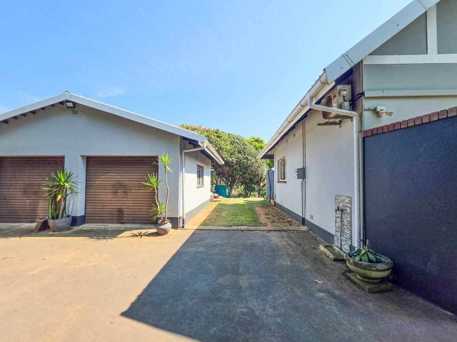 3 Bedroom Property for Sale in Oslo Beach KwaZulu-Natal