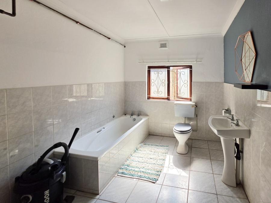 3 Bedroom Property for Sale in Oslo Beach KwaZulu-Natal