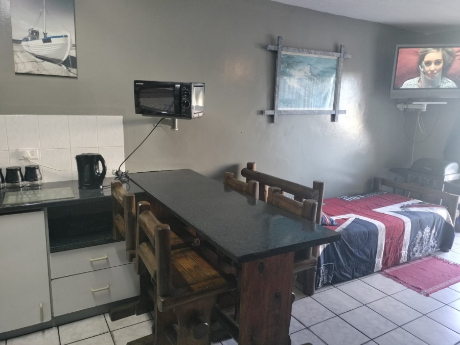 1 Bedroom Property for Sale in Margate Beach KwaZulu-Natal