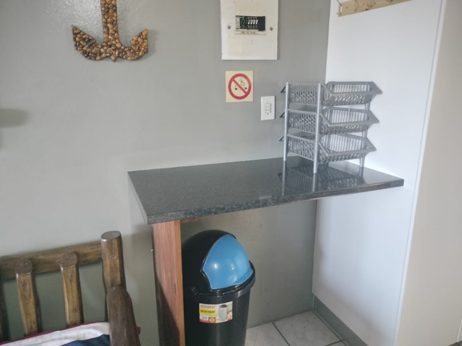 1 Bedroom Property for Sale in Margate Beach KwaZulu-Natal