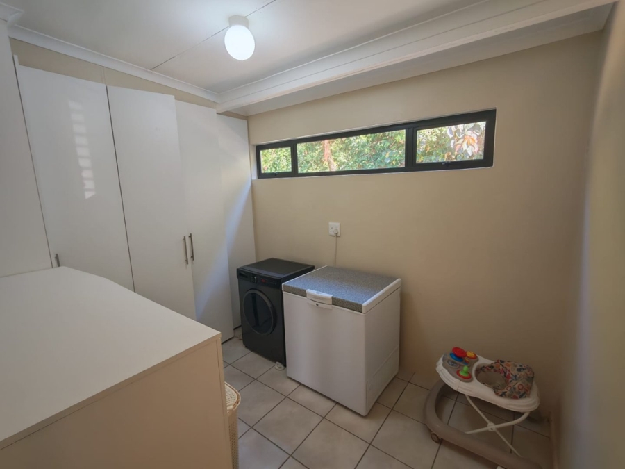 5 Bedroom Property for Sale in Woodgrange KwaZulu-Natal