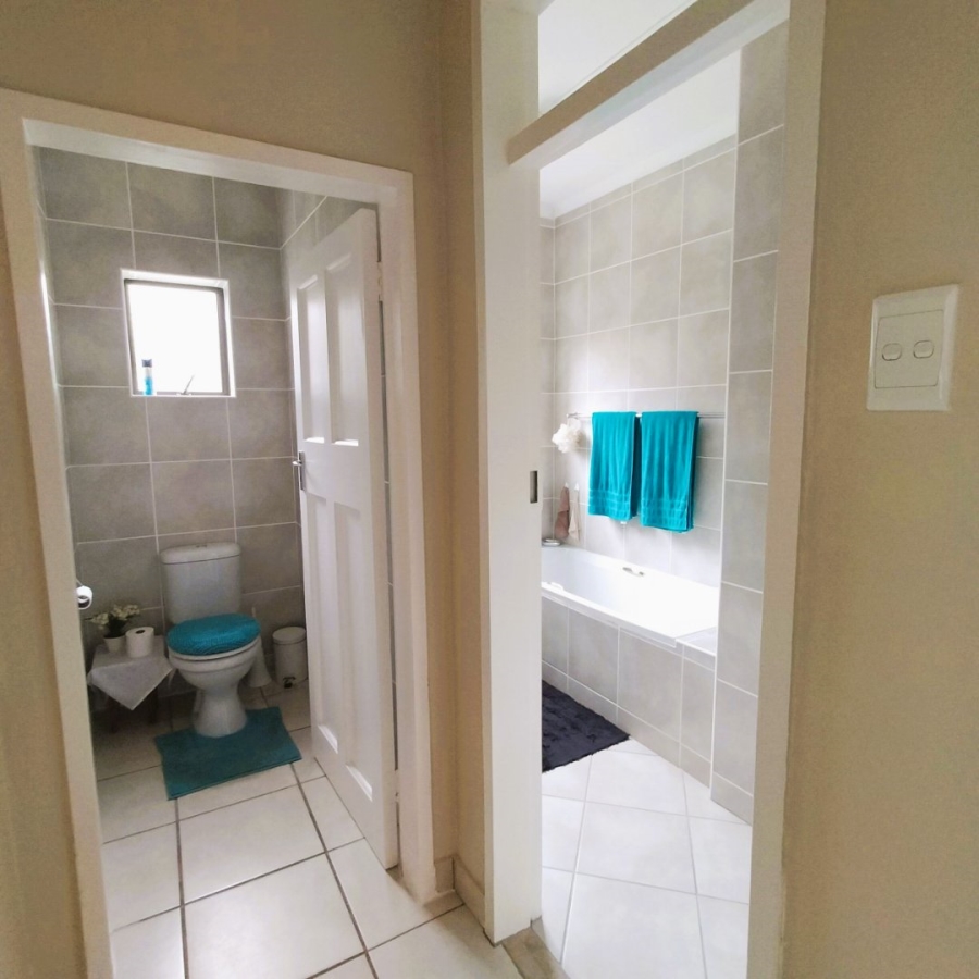 5 Bedroom Property for Sale in Woodgrange KwaZulu-Natal