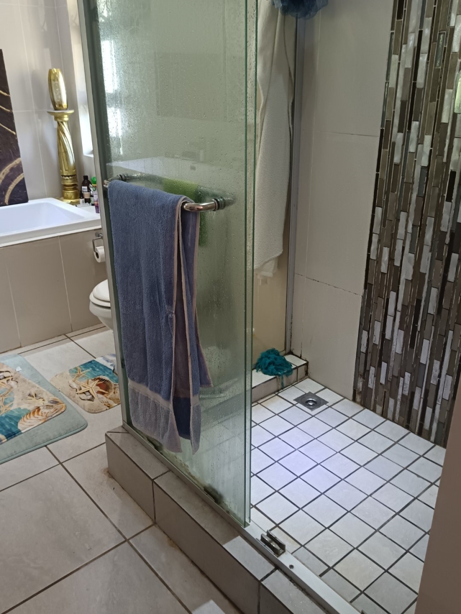 4 Bedroom Property for Sale in Woodgrange KwaZulu-Natal