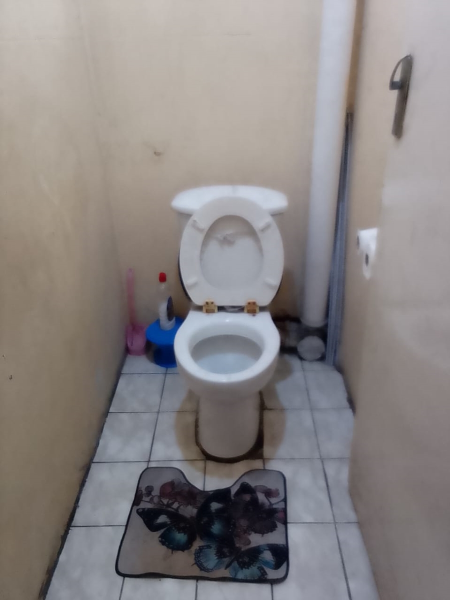 2 Bedroom Property for Sale in Point KwaZulu-Natal