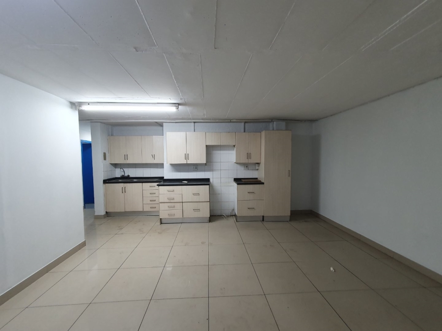 To Let Commercial Property for Rent in Red Hill KwaZulu-Natal