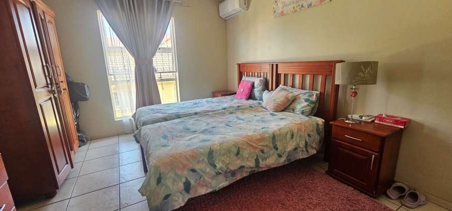 To Let 4 Bedroom Property for Rent in Clare Estate KwaZulu-Natal