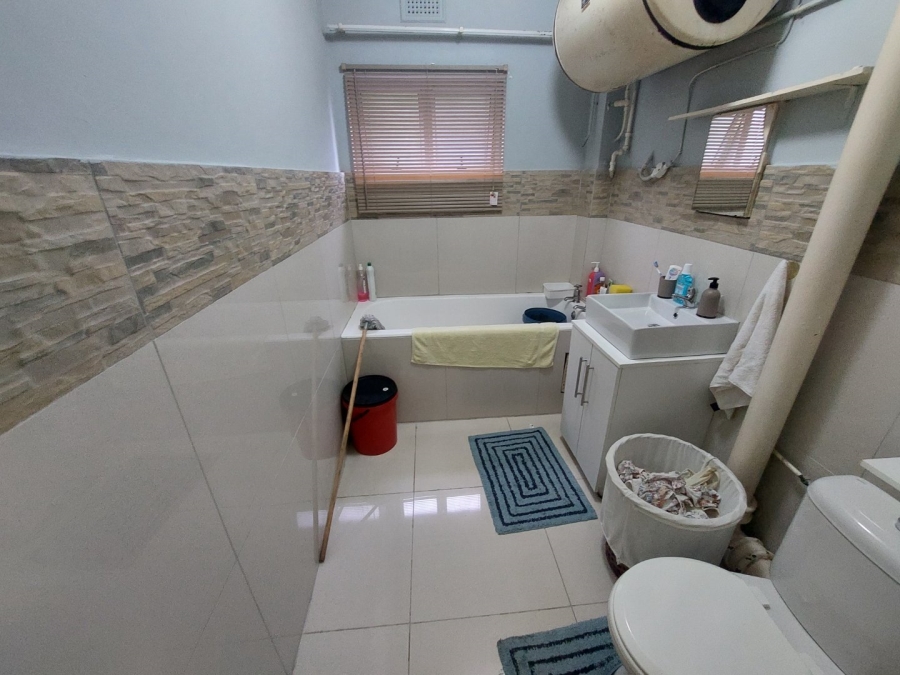 1 Bedroom Property for Sale in Morningside KwaZulu-Natal