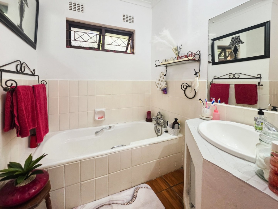 5 Bedroom Property for Sale in Ramsgate KwaZulu-Natal