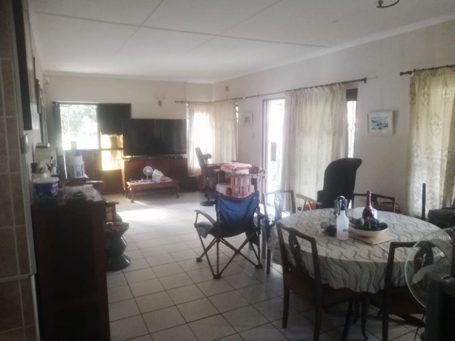 4 Bedroom Property for Sale in Hibberdene KwaZulu-Natal