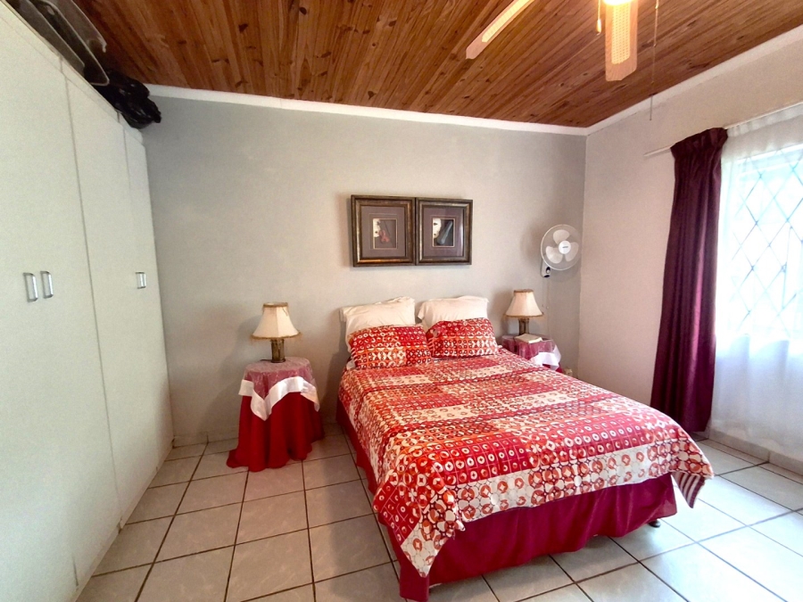 2 Bedroom Property for Sale in Palm Beach KwaZulu-Natal