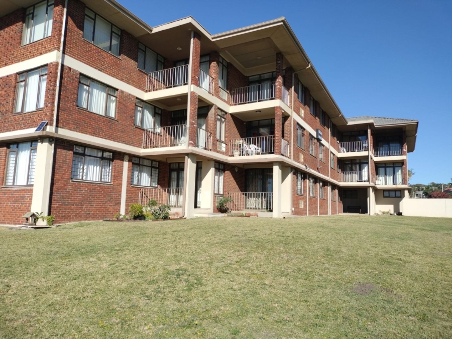 3 Bedroom Property for Sale in St Michaels On Sea KwaZulu-Natal