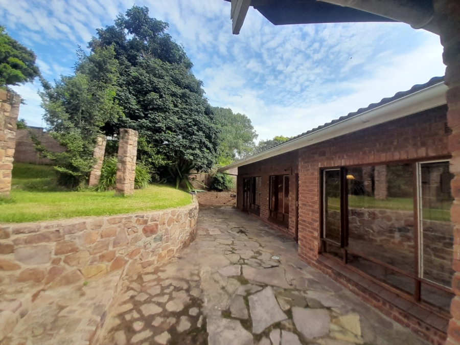 4 Bedroom Property for Sale in Woodside KwaZulu-Natal