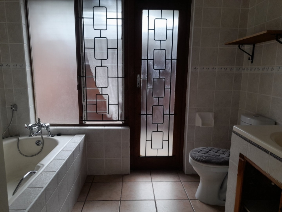 4 Bedroom Property for Sale in Woodside KwaZulu-Natal