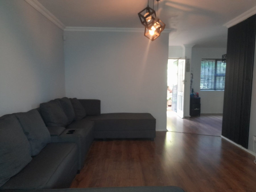 2 Bedroom Property for Sale in Westridge KwaZulu-Natal