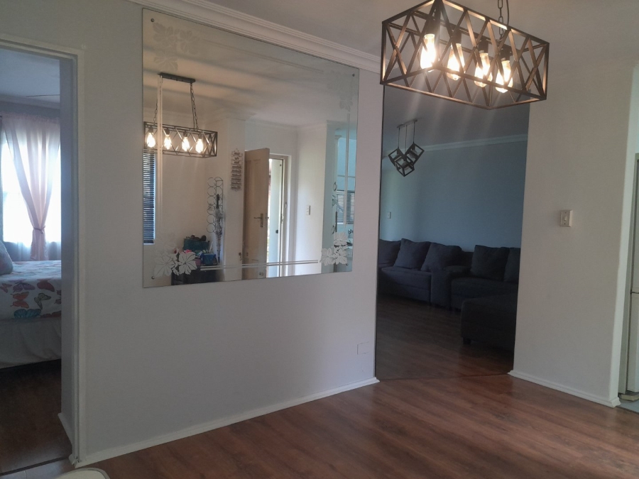 2 Bedroom Property for Sale in Westridge KwaZulu-Natal