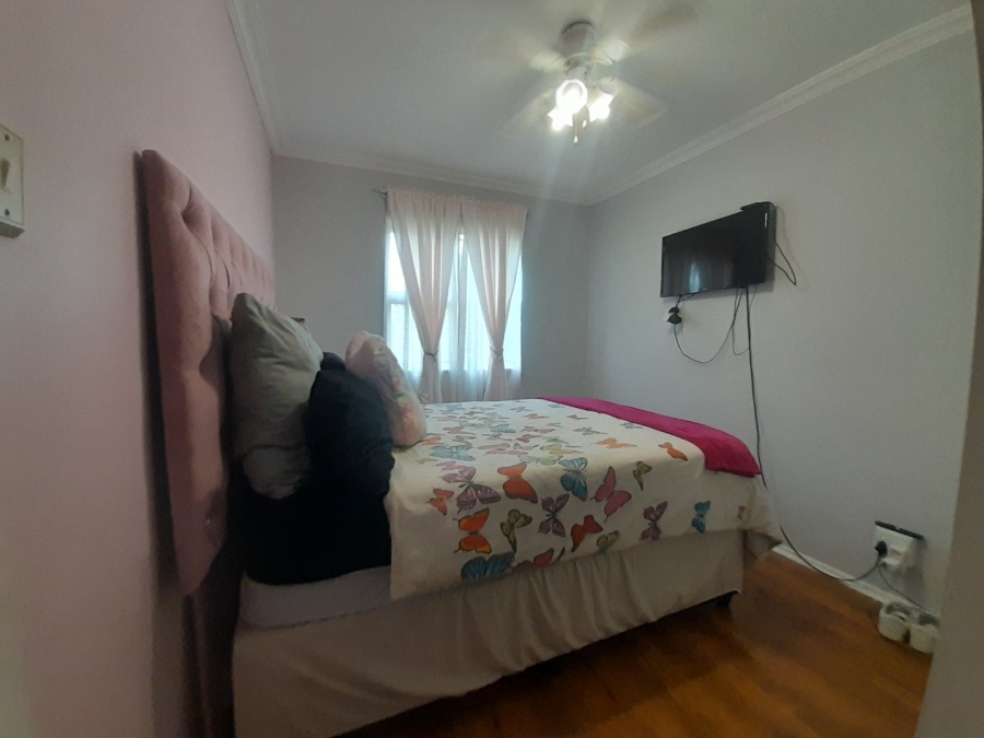 2 Bedroom Property for Sale in Westridge KwaZulu-Natal