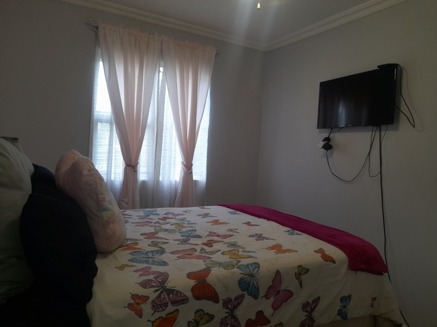 2 Bedroom Property for Sale in Westridge KwaZulu-Natal