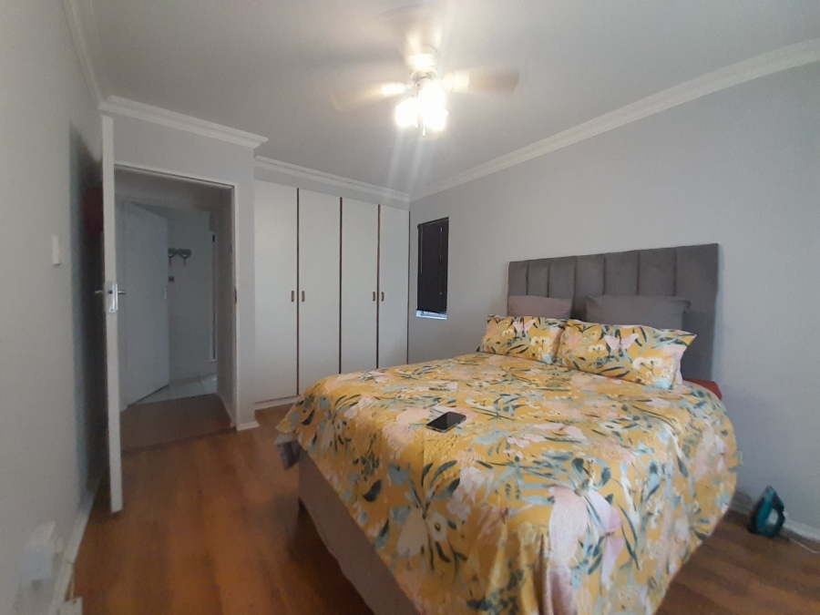 2 Bedroom Property for Sale in Westridge KwaZulu-Natal