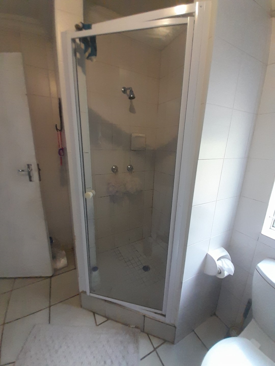 2 Bedroom Property for Sale in Westridge KwaZulu-Natal