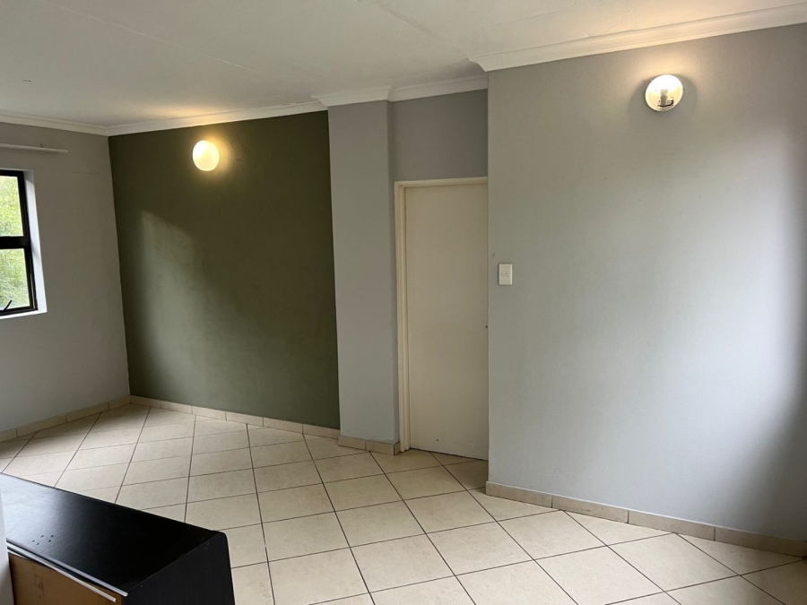 To Let  Bedroom Property for Rent in Madadeni D KwaZulu-Natal